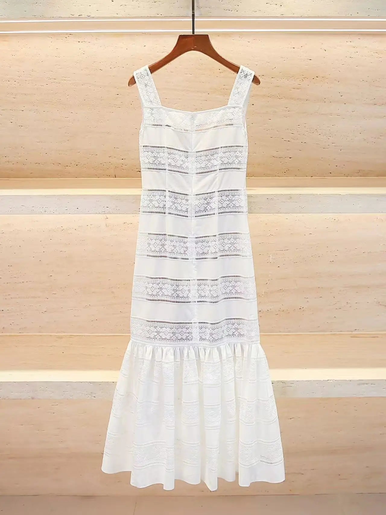 SOERA Celeste Embroidered Lace Fishtail Dress - Dress - XS