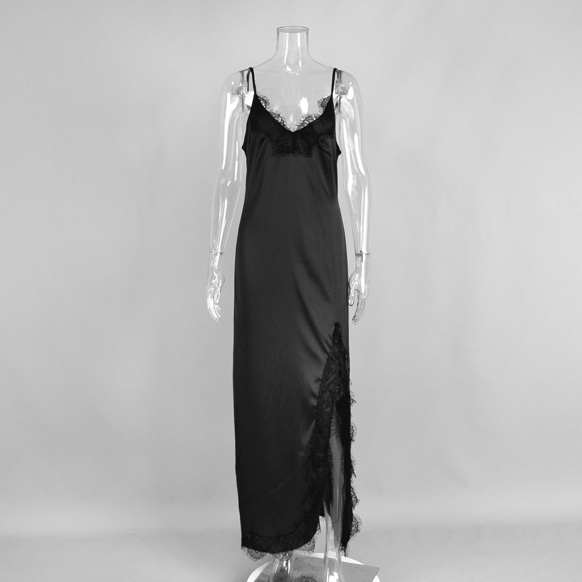 SOERA Beatrice Halter Lace Maxi Dress - Dresses - Black XS