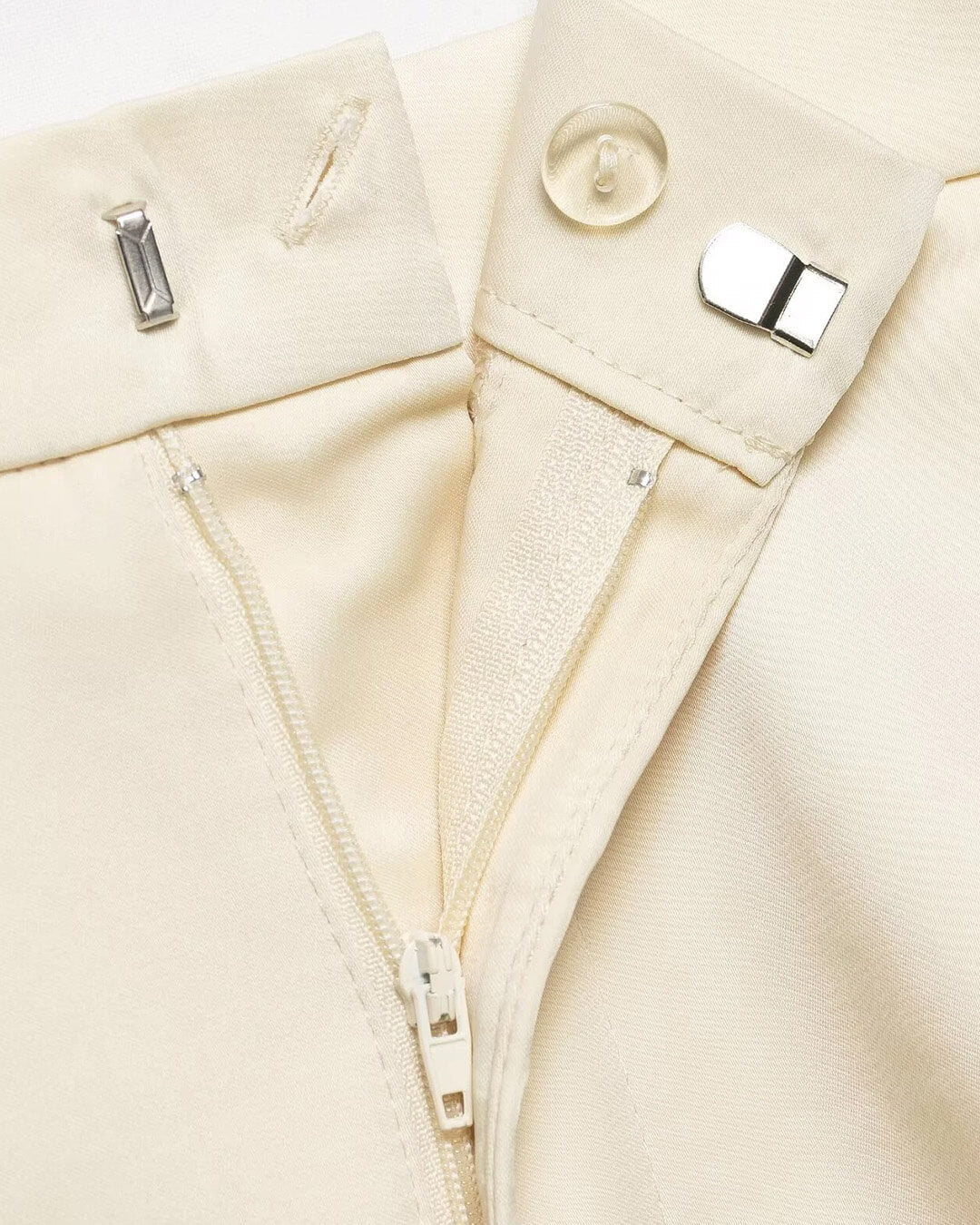 SOERA Davina High Waisted Satin Mini Shorts - Shorts - 1005011766982971-;Sm1774869390684200142 L