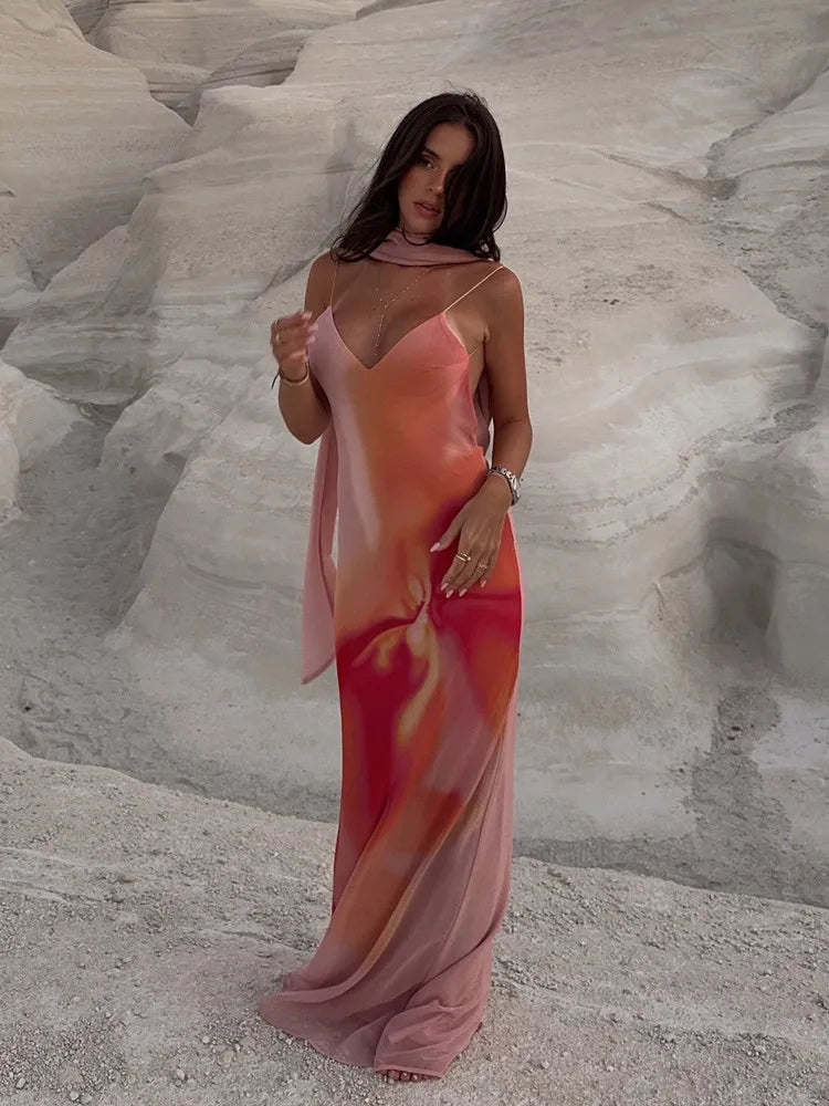 Elena vestido maxi satinado degradado con espalda abierta