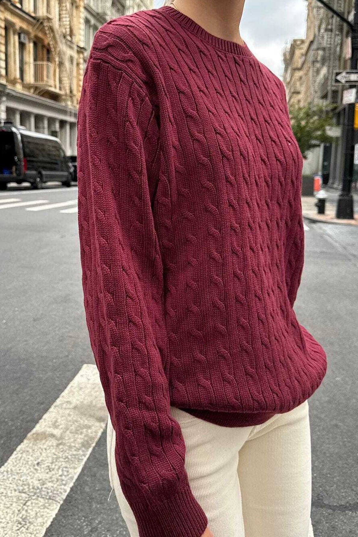 Minimalist Solid Long Sleeve Sweater for Women - Loose Fit Round Neck Design 2