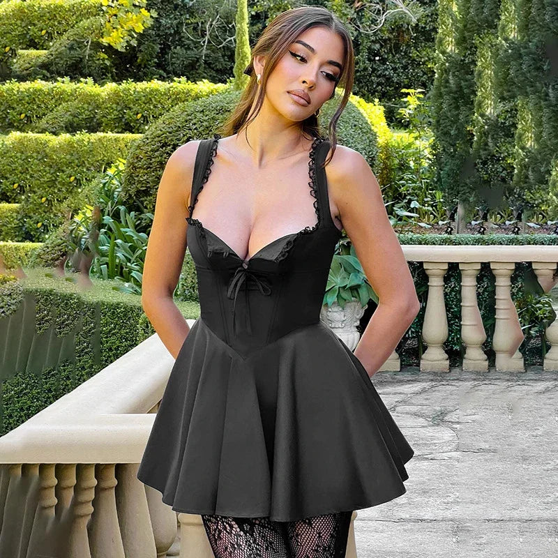 Vestido mini retro Beatrice con escote pronunciado