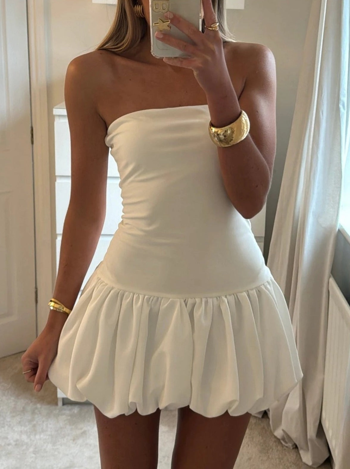 Vestido Maurie con cintura baja y bajo globo