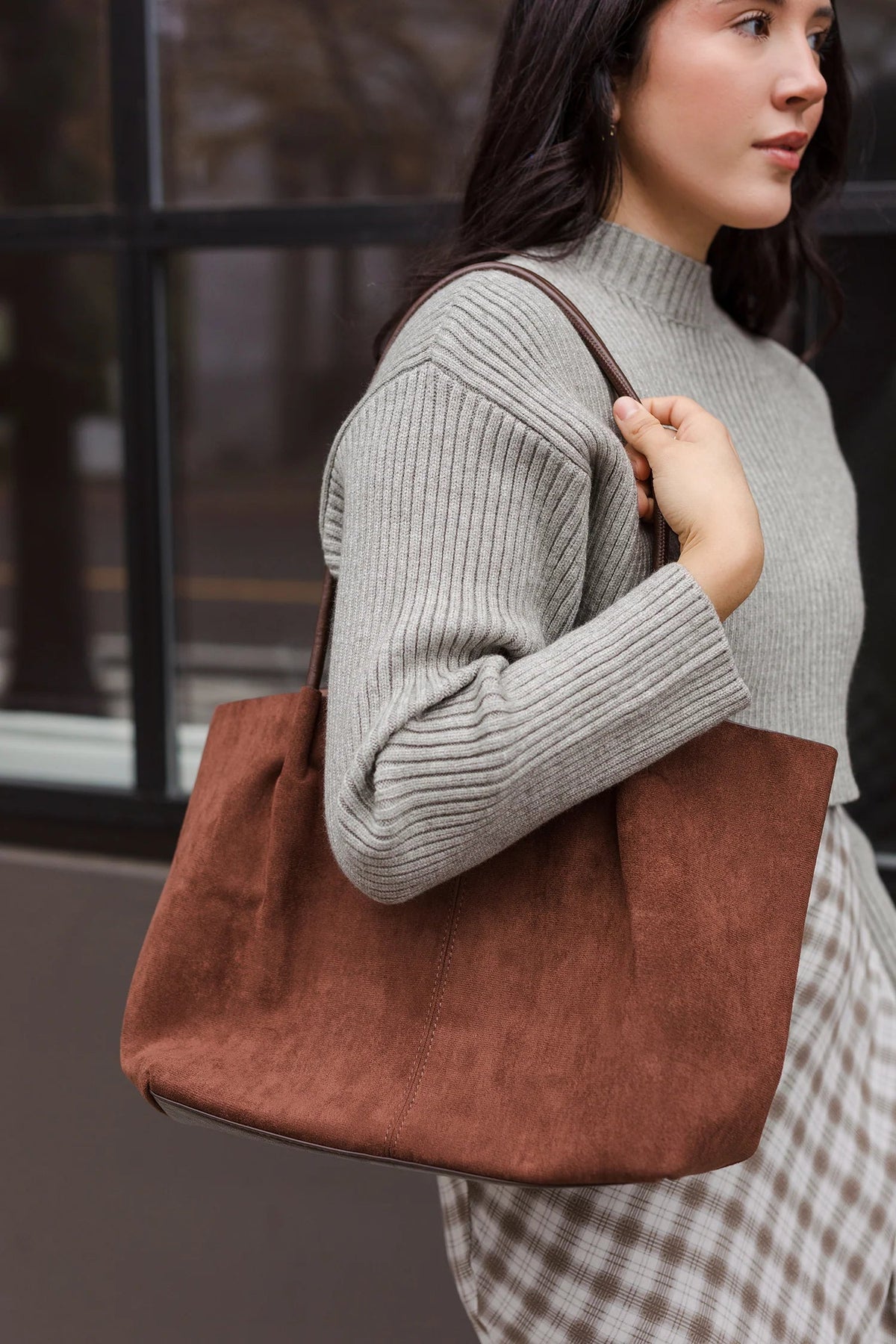 Tote Cheska de ante sintético con bolsa interior