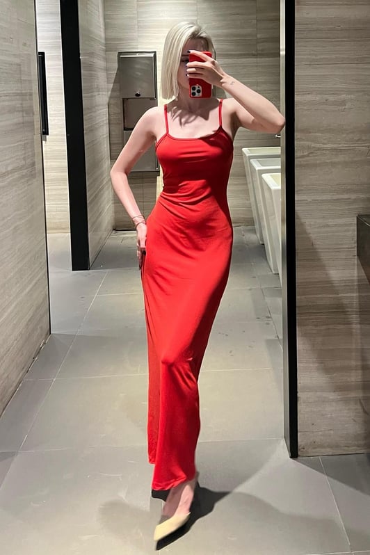 Vestido Janet largo con tirantes y escote en V