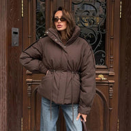Casaco Acolchoado Mary Oversized com Cordão na Cintura
