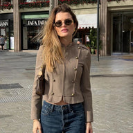 Blazer Mara às Riscas com Fecho