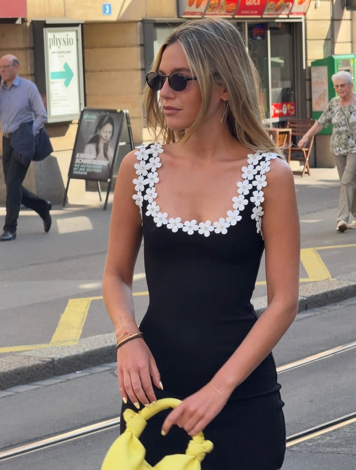 SOERA Faith Floral Sleeveless Mini Dress - Dresses -  Black S