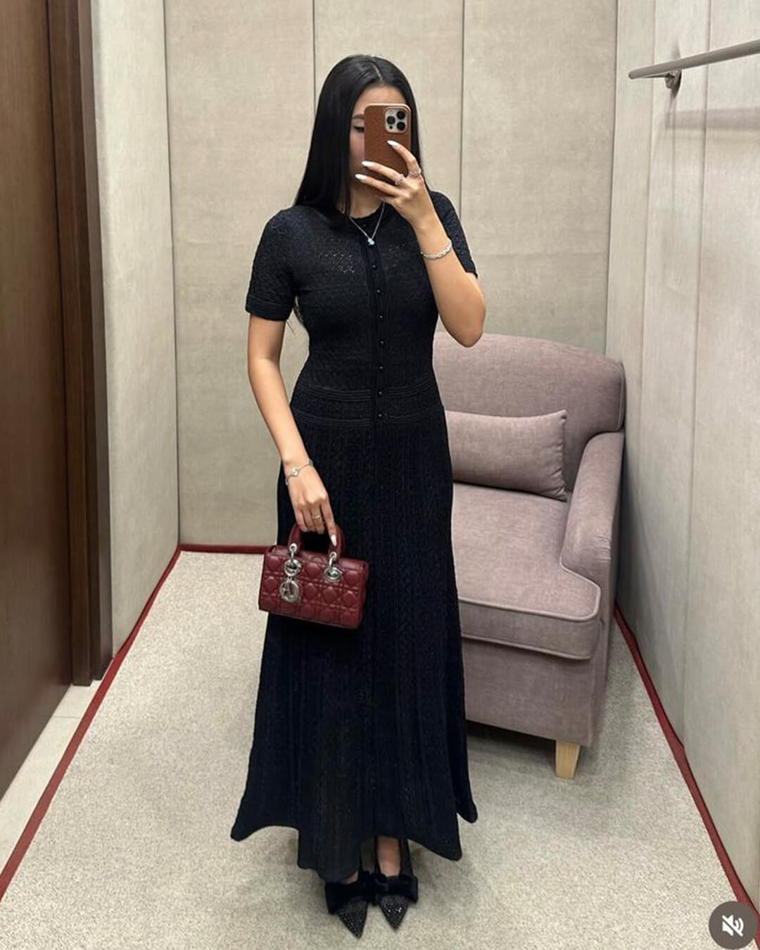 Vestido midi Jeriza de punto con botones a la mitad