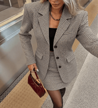 Emma Conjunto Blazer y Falda a Cuadros