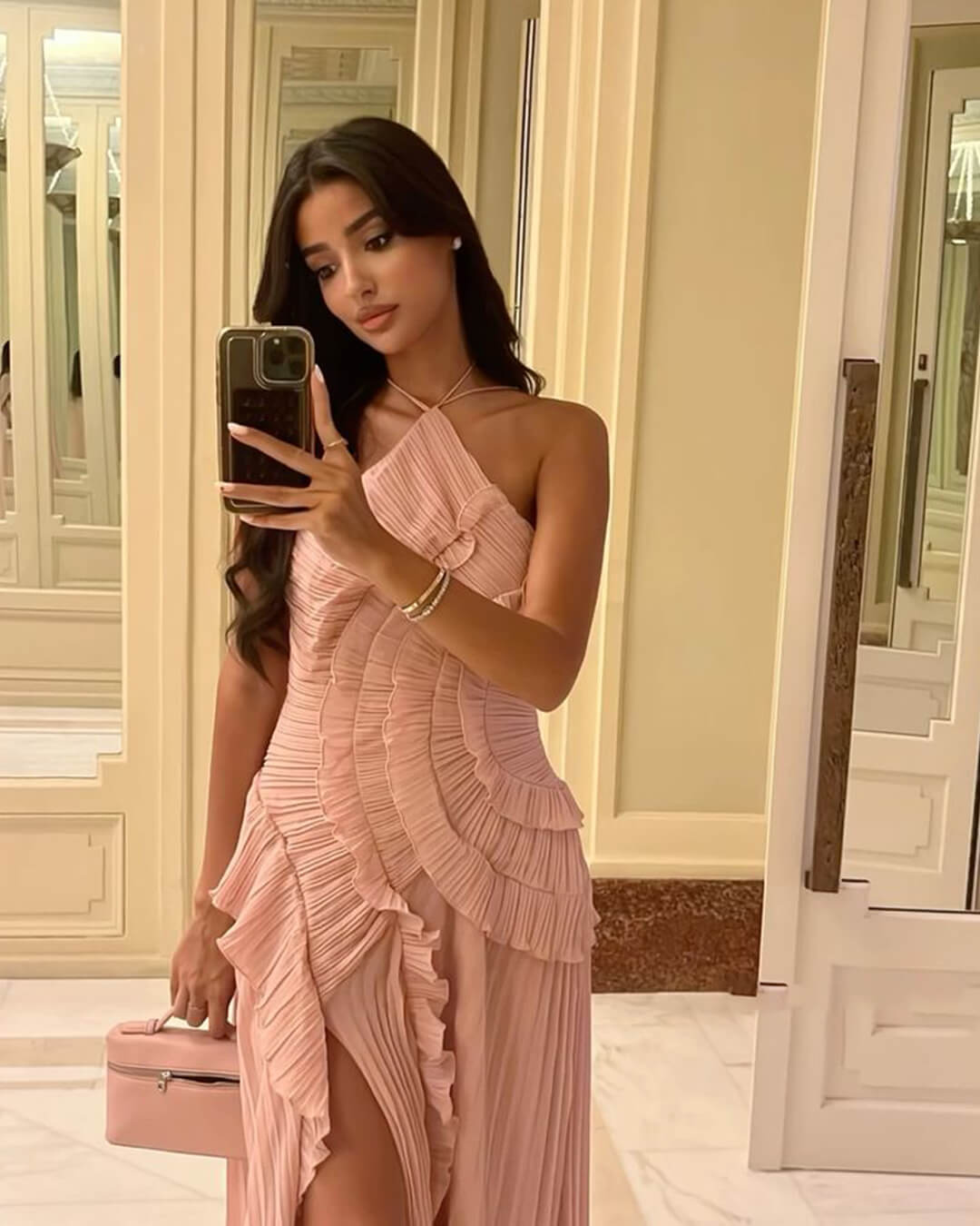 Vestido de tul con volantes y tirantes tipo halter Ruffa