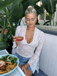 Sophia top de encaje con escote en V